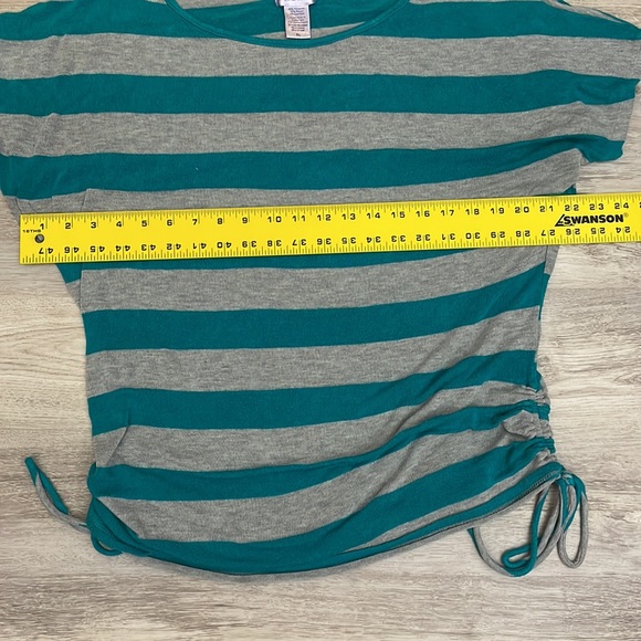 Juniper Ln Maternity Teel & Gray Striped Short Sleeve Knit Shirt Ruched Sides XL - Picture 10 of 10